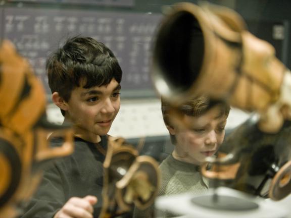 Kids looking at pottery in Ancient Greece gallery