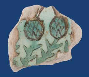 Unknown artist, fragment of inlay with cornflowers, Egyptian, Dynasty 18, reign of Akhenaten, 1349–1336 BCE